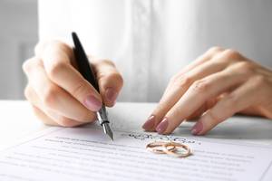 Arlington Heights Prenup Lawyer